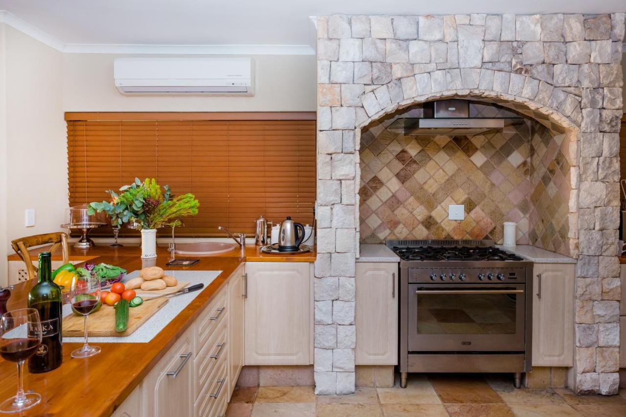 Apartament Whale Waters Self Catering Gansbaai De Kelders Zewnętrze zdjęcie