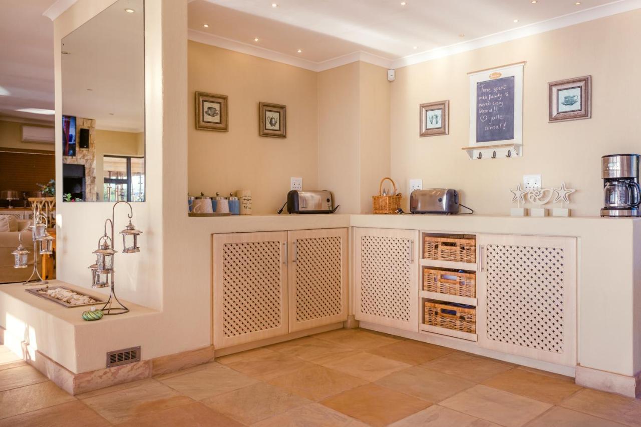 Apartament Whale Waters Self Catering Gansbaai De Kelders Zewnętrze zdjęcie